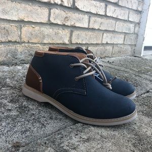 🆕 NWOB kids suede high top dress shoes